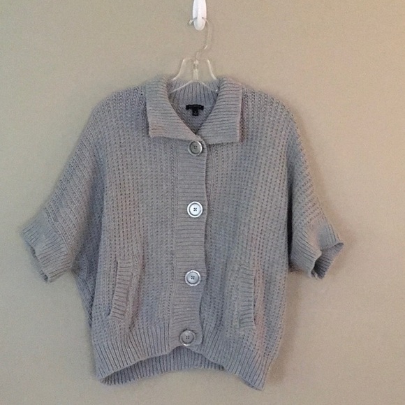 Sweater - Picture 1 of 3